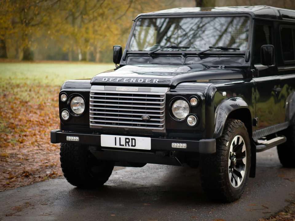 2011 Land Rover Defender 90 - Image 23 of 31