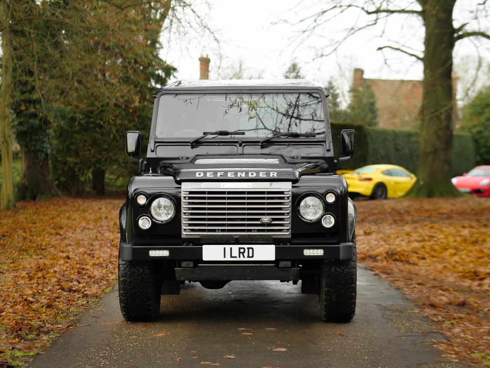 2011 Land Rover Defender 90 - Image 11 of 31