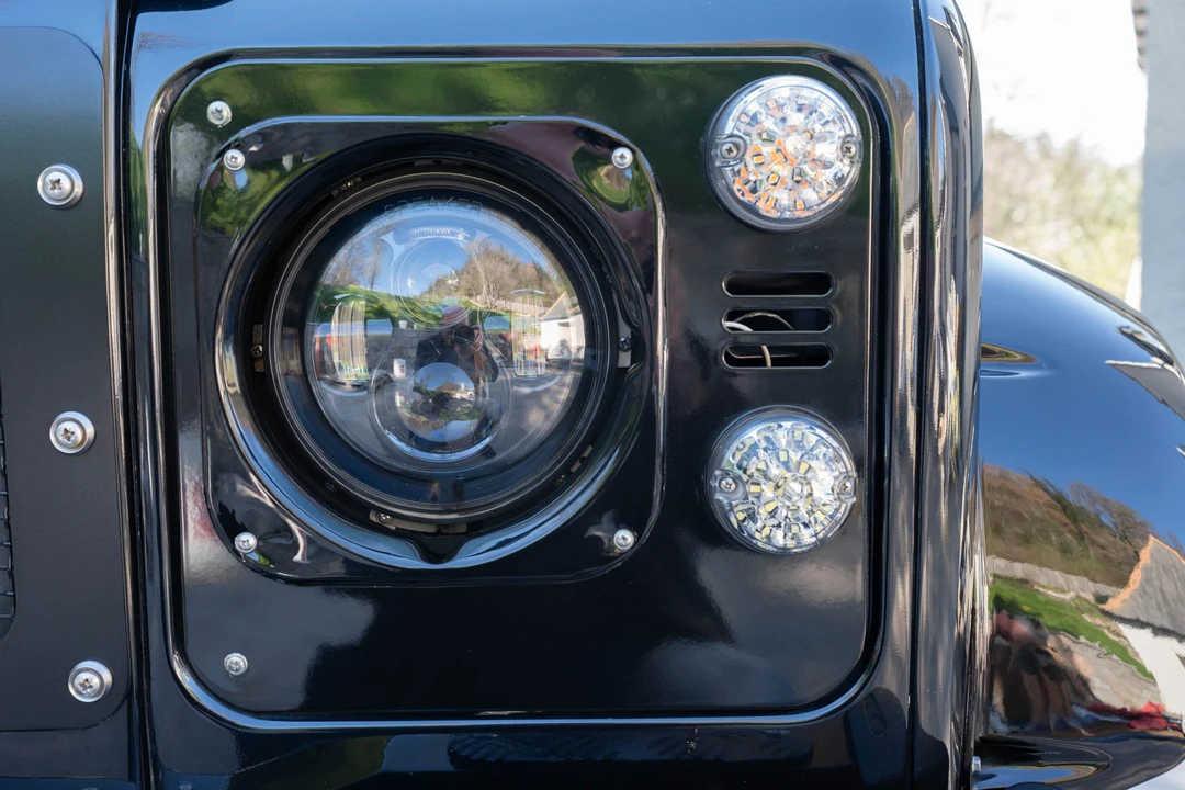 2011 Land Rover Defender 90 - Image 24 of 31