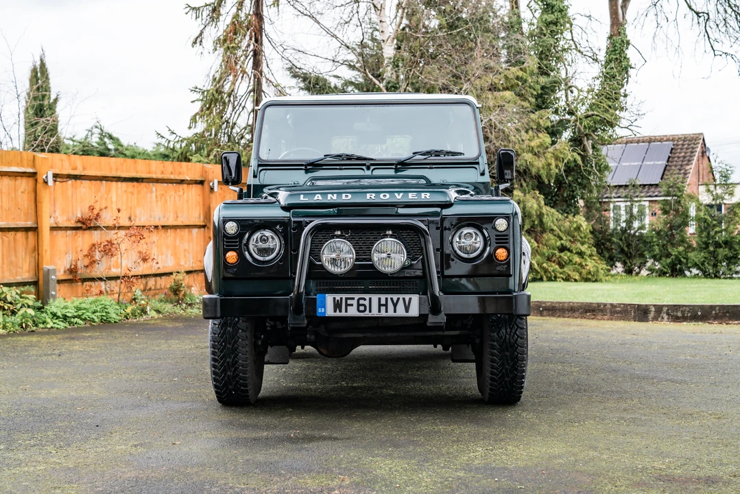 2011 Land Rover Defender 90 - Image 3 of 31