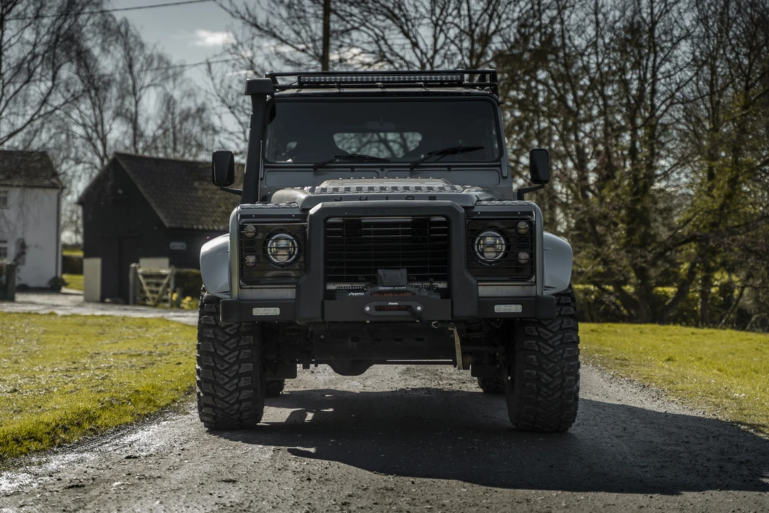 2011 Land Rover Defender 90 - Image 3 of 31