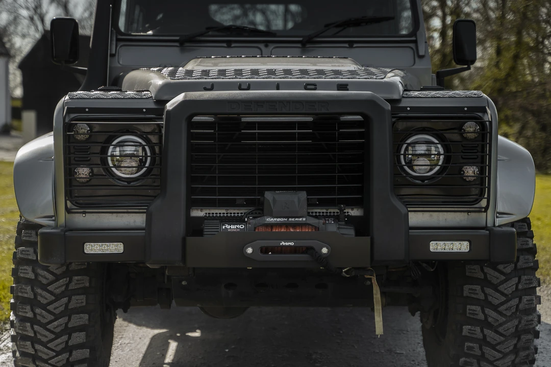 2011 Land Rover Defender 90 - Image 18 of 31