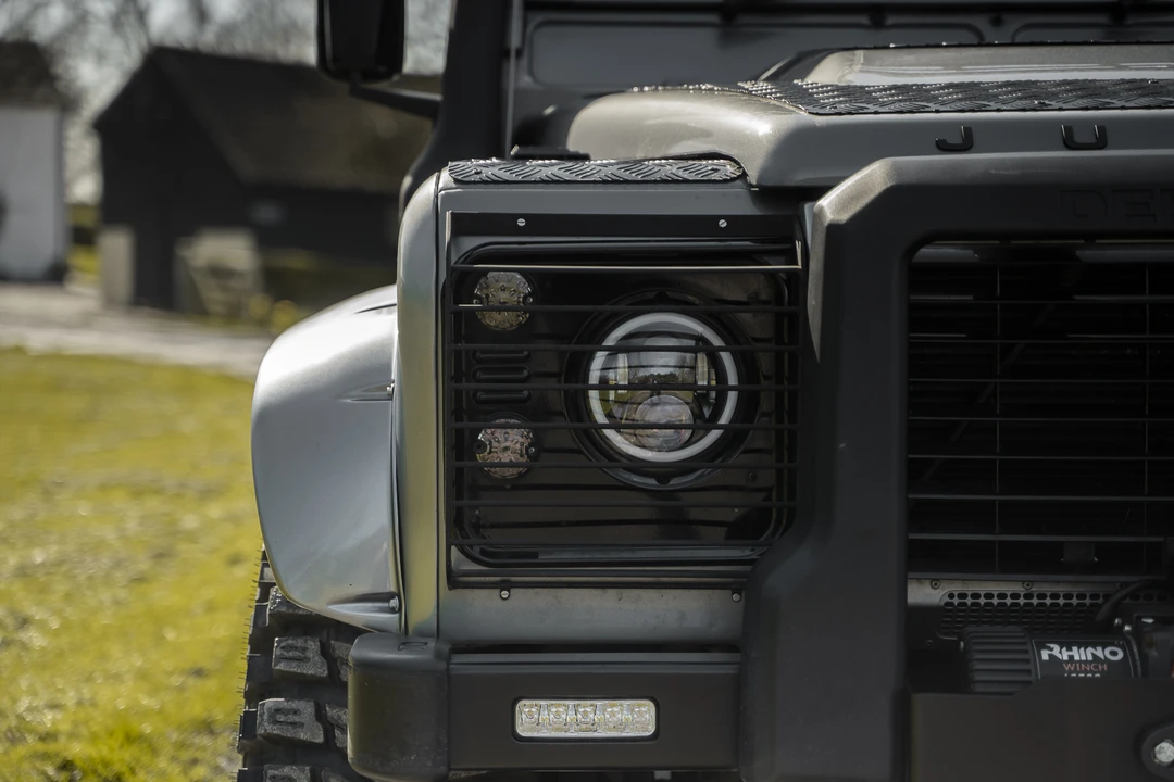 2011 Land Rover Defender 90 - Image 19 of 31