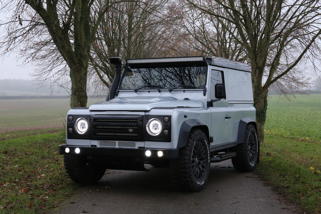 2011 Land Rover Defender 90 - Image 2 of 31
