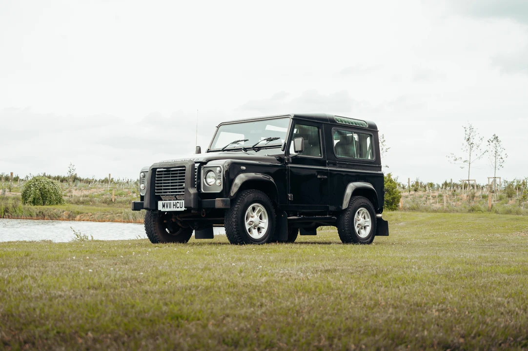 2011 Land Rover Defender 90 - Image 18 of 31