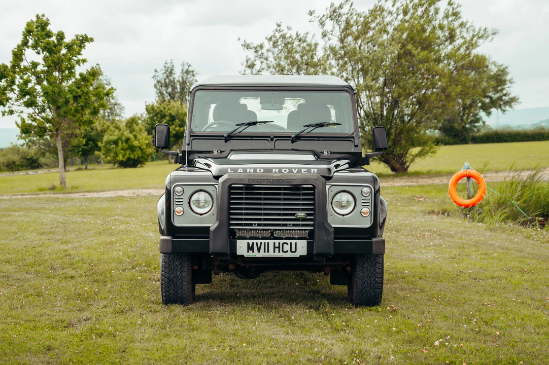 2011 Land Rover Defender 90 - Image 19 of 31