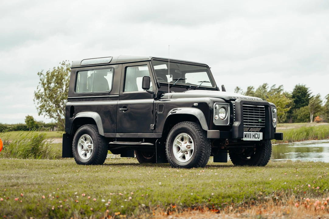 2011 Land Rover Defender 90 - Image 4 of 31