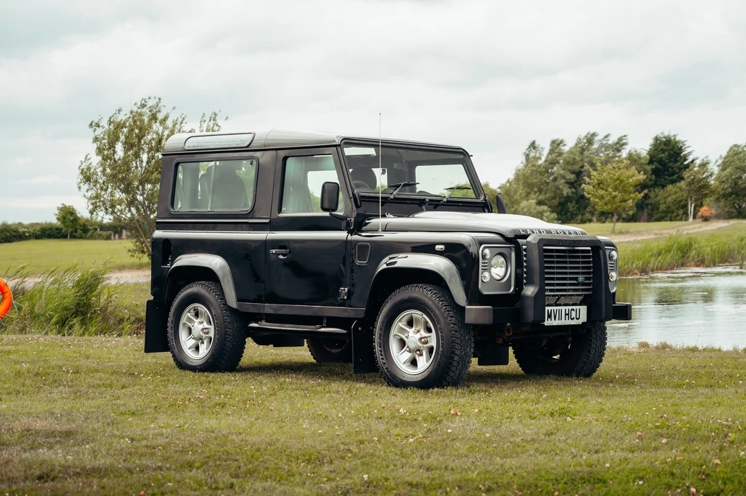 2011 Land Rover Defender 90 - Image 12 of 31