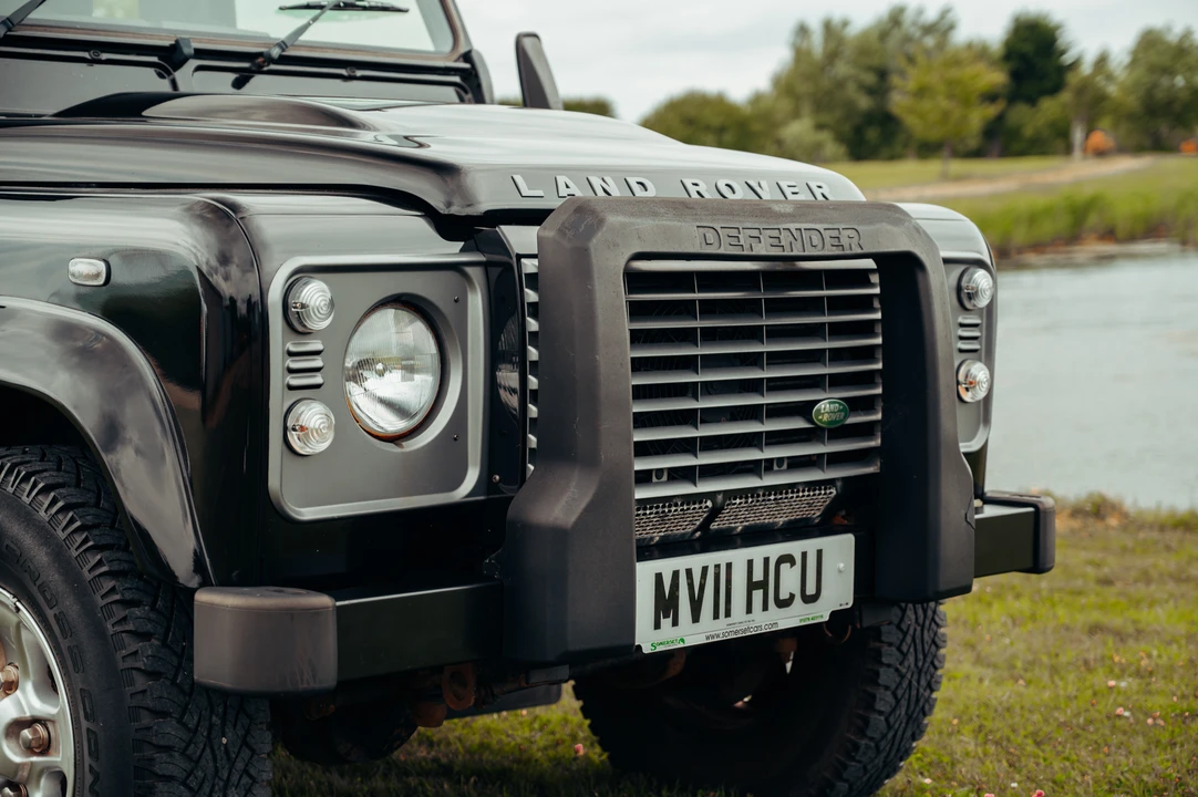 2011 Land Rover Defender 90 - Image 22 of 31