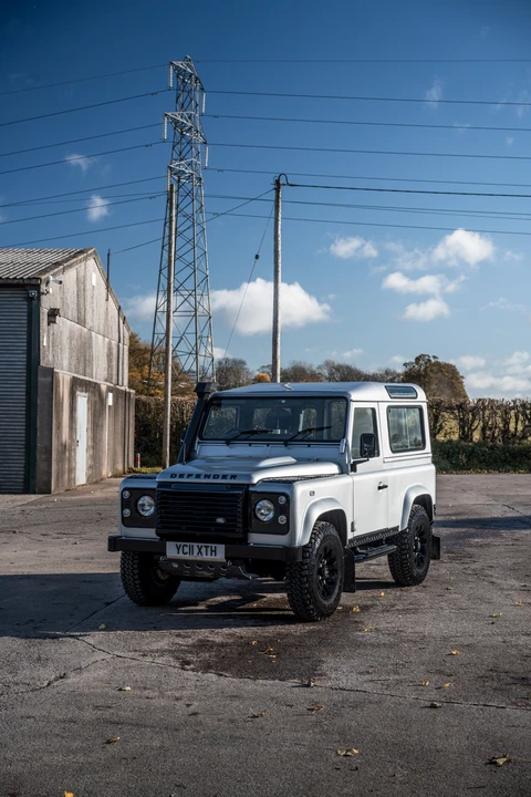 2011 Land Rover Defender 90 - Image 25 of 31