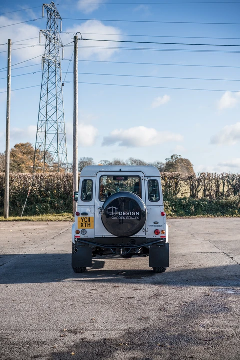 2011 Land Rover Defender 90 - Image 21 of 31