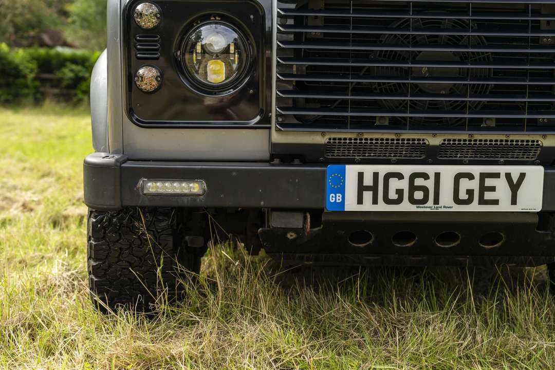 2011 Land Rover Defender 90 - Image 12 of 31