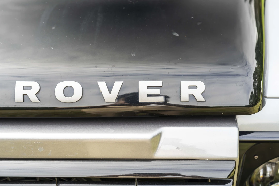 2011 Land Rover Defender 90 - Image 25 of 31