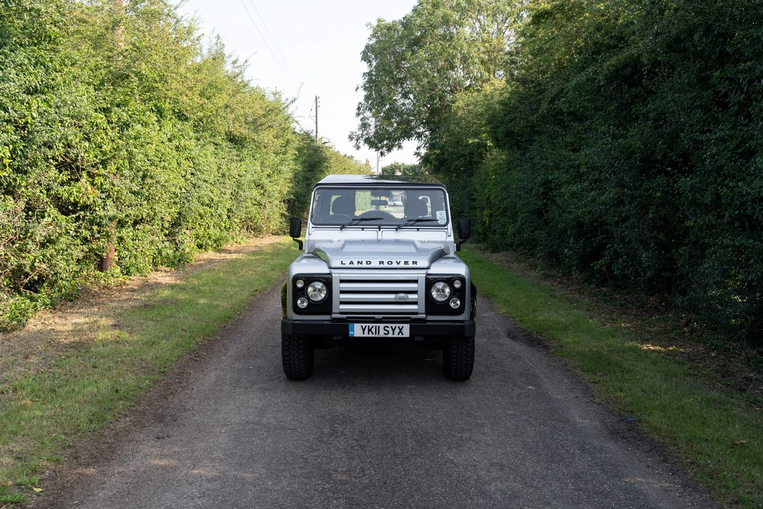 2011 Land Rover Defender 90 - Image 21 of 31