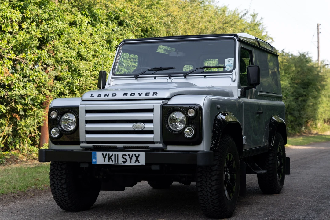 2011 Land Rover Defender 90 - Image 23 of 31
