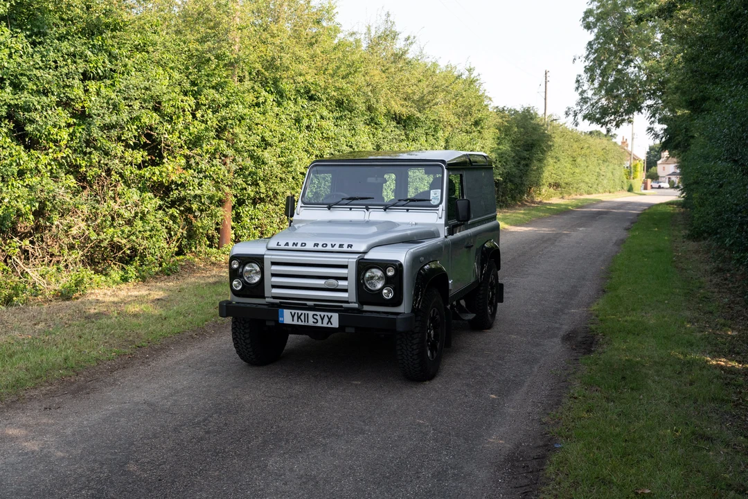 2011 Land Rover Defender 90 - Image 18 of 31