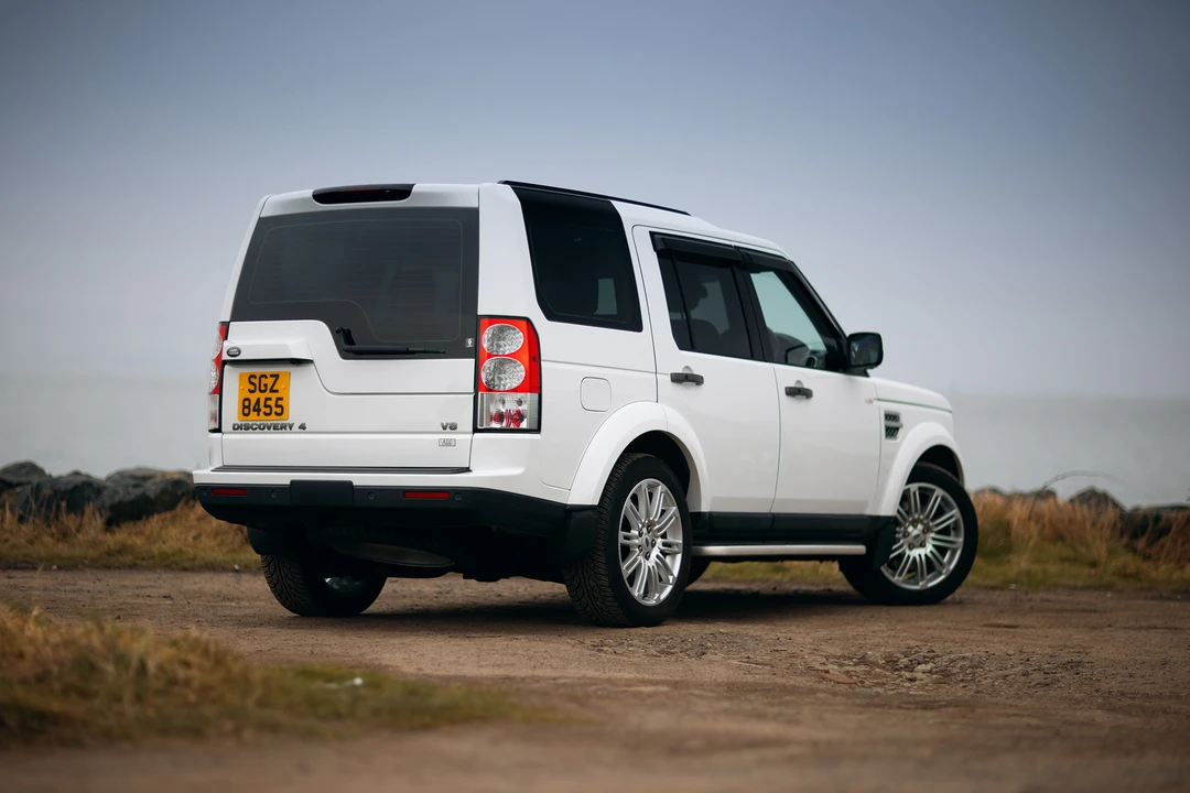2011 Land Rover Discovery 4th Gen - Image 25 of 31