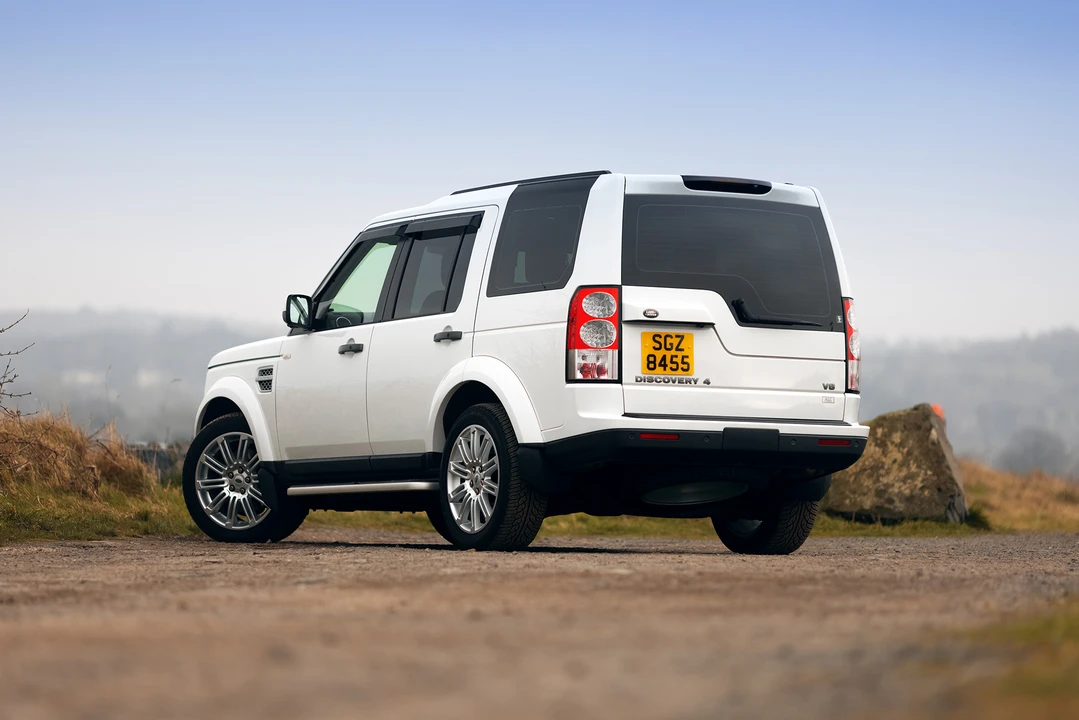 2011 Land Rover Discovery 4th Gen - Image 13 of 31