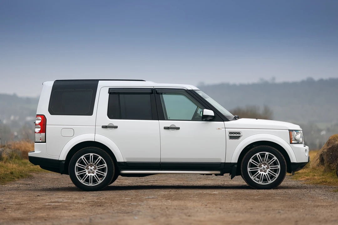 2011 Land Rover Discovery 4th Gen - Image 8 of 31