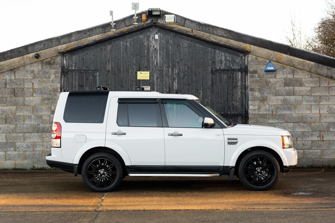 2011 Land Rover Discovery 4th Gen - Image 5 of 31