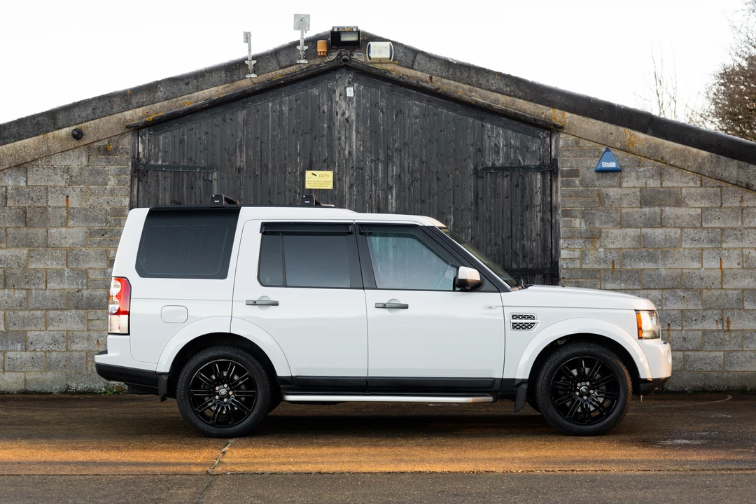 2011 Land Rover Discovery 4th Gen - Image 13 of 31