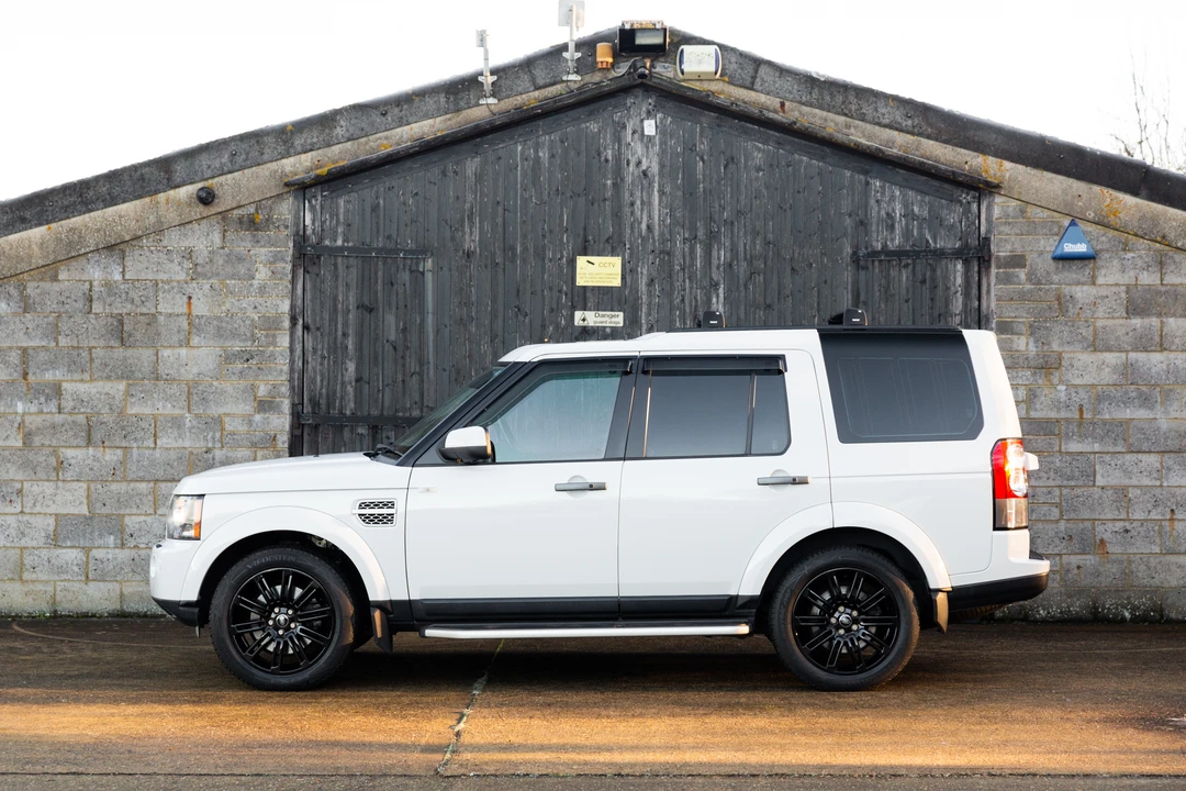 2011 Land Rover Discovery 4th Gen - Image 9 of 31
