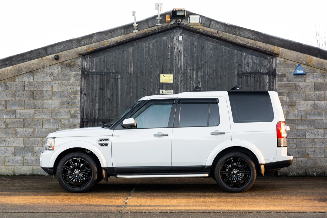 2011 Land Rover Discovery 4th Gen - Image 15 of 31