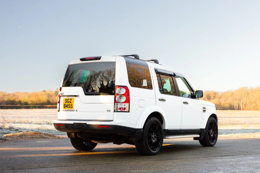 2011 Land Rover Discovery 4th Gen - Image 14 of 31