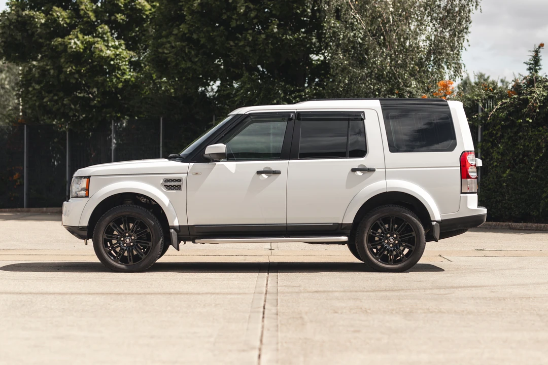 2011 Land Rover Discovery 4th Gen - Image 5 of 31