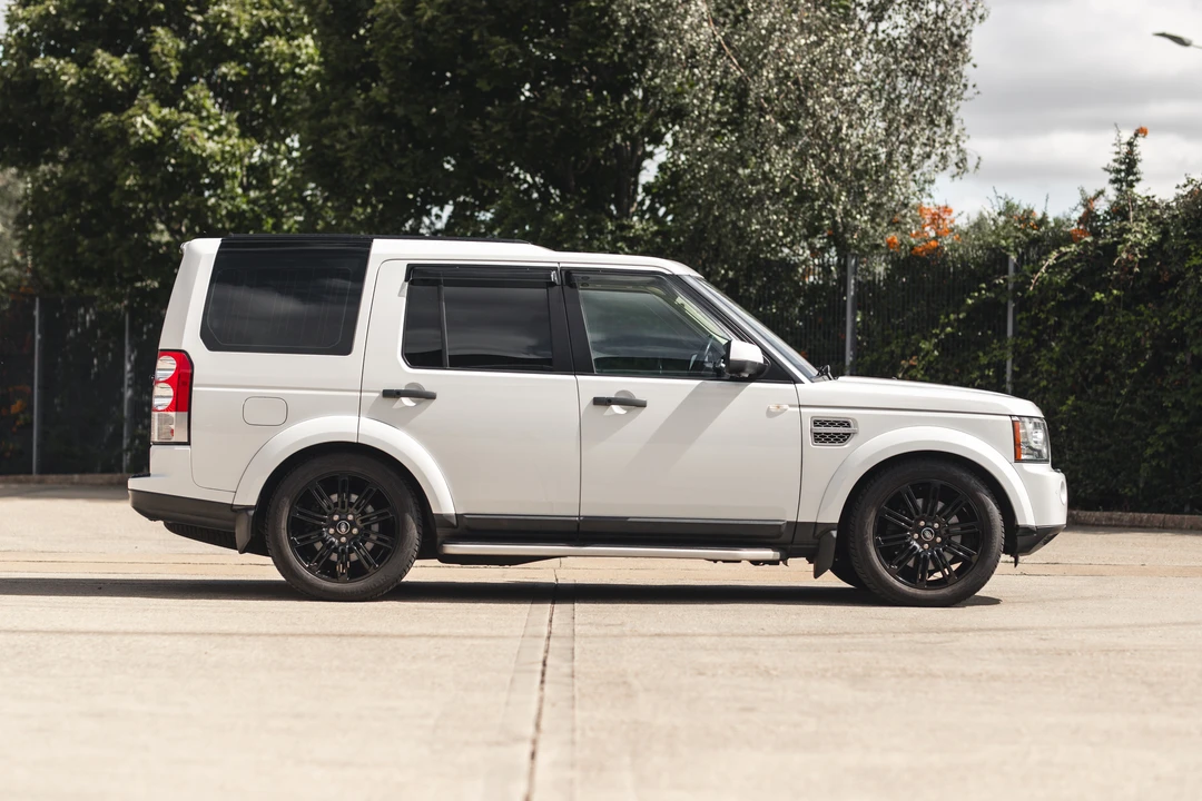 2011 Land Rover Discovery 4th Gen - Image 9 of 31