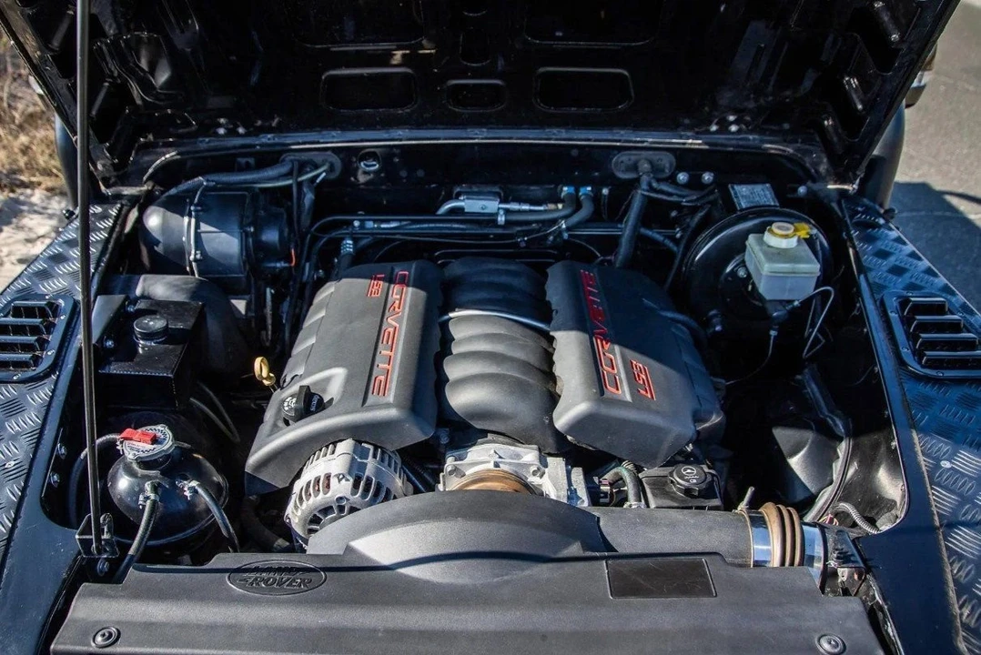 2011 Land Rover Defender 110 - Image 16 of 17