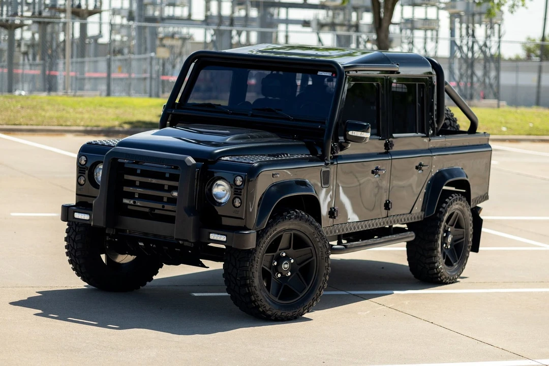 2011 Land Rover Defender 110 - Image 2 of 21