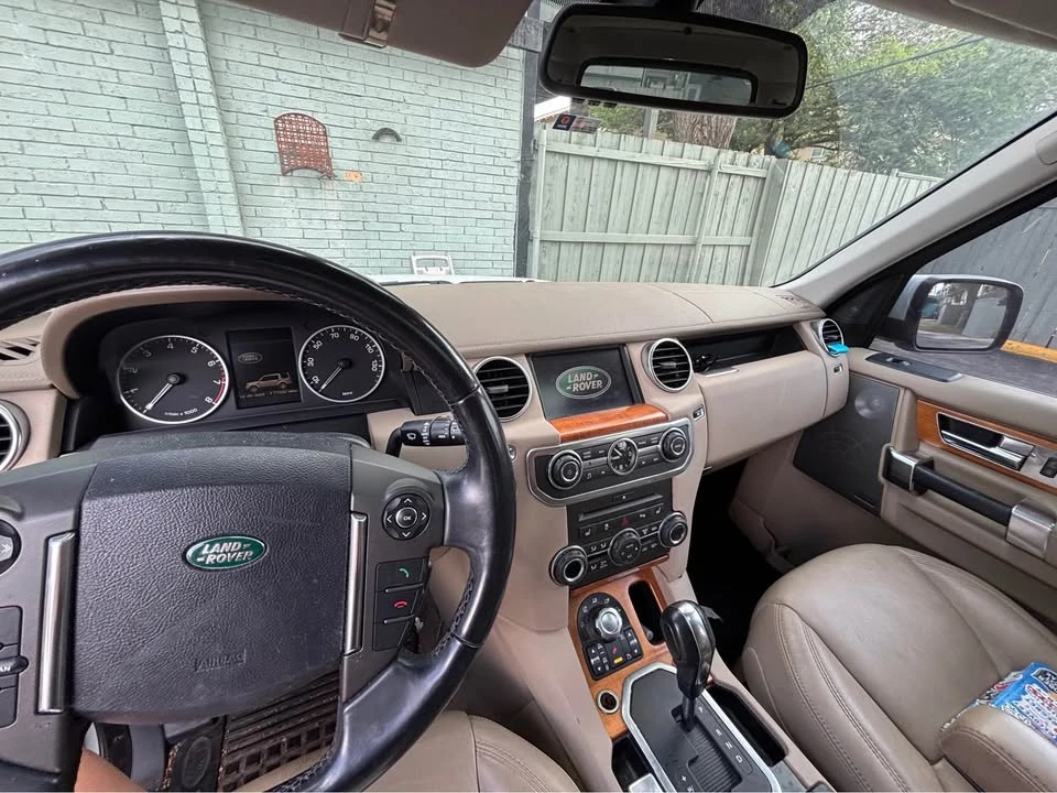 2011 Land Rover Discovery 4th Gen - Image 4 of 10