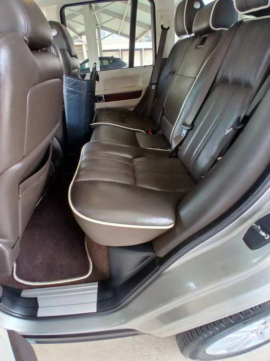 2011 Land Rover Range Rover L322 - Image 3 of 9