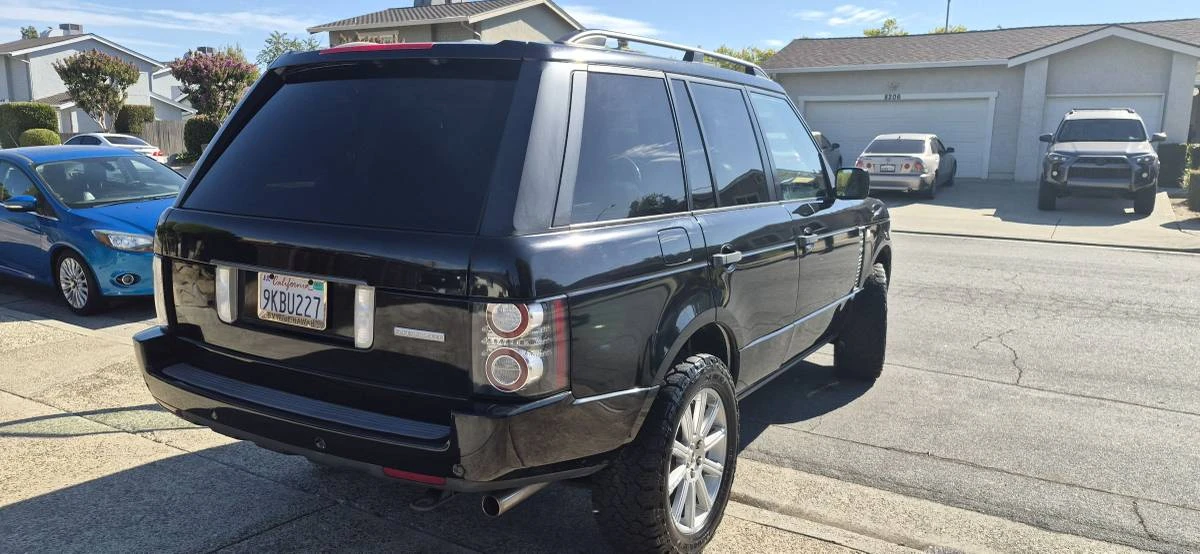 2011 Land Rover Range Rover L322 - Image 10 of 22