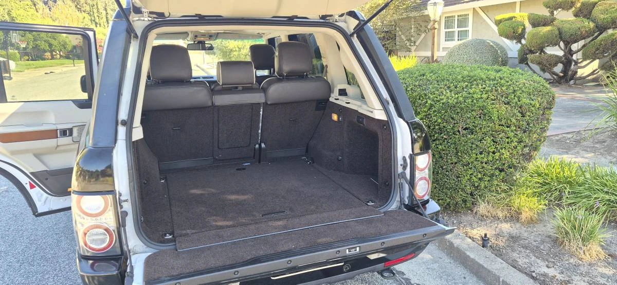2011 Land Rover Range Rover L322 - Image 16 of 22