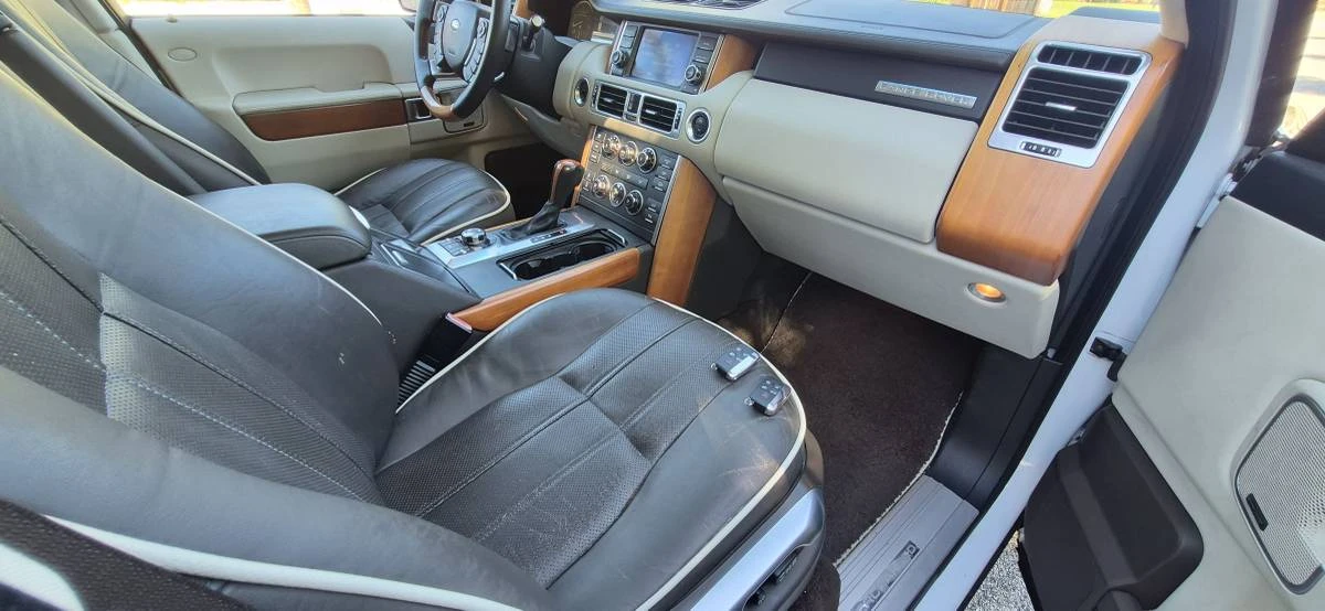 2011 Land Rover Range Rover L322 - Image 14 of 22