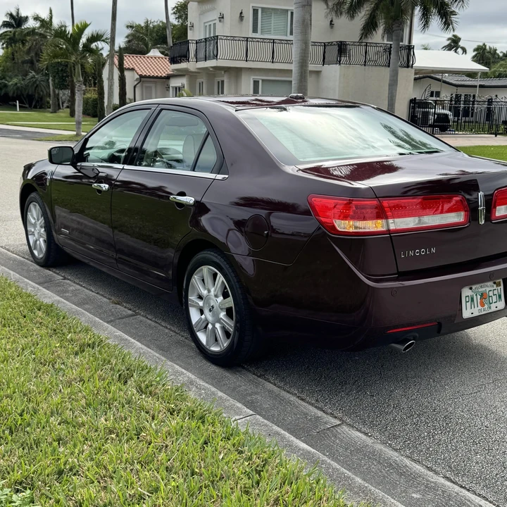 2011 Lincoln MKZ - Image 9 of 12