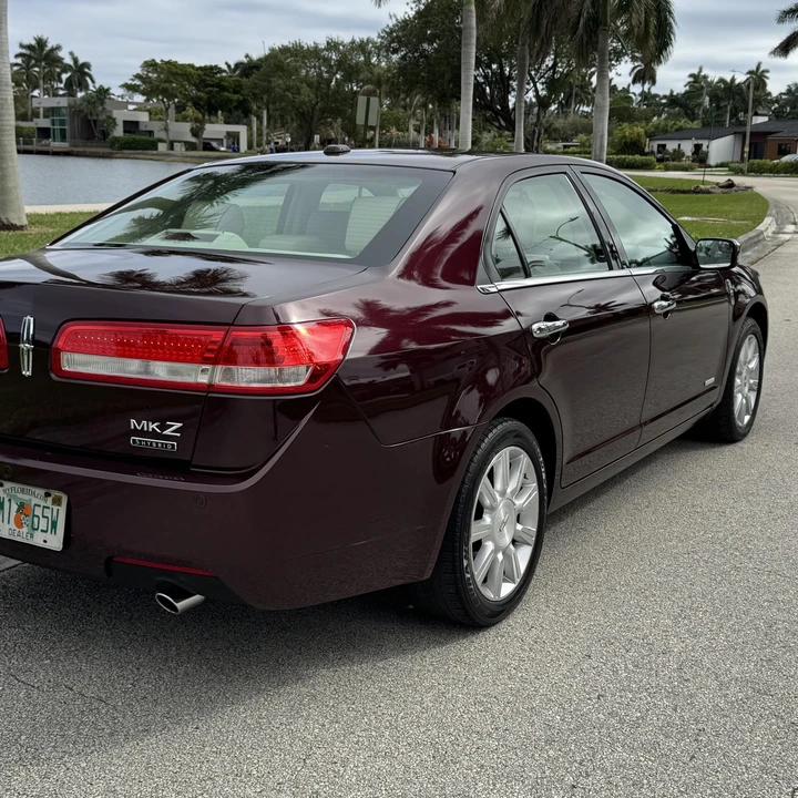 2011 Lincoln MKZ - Image 11 of 12