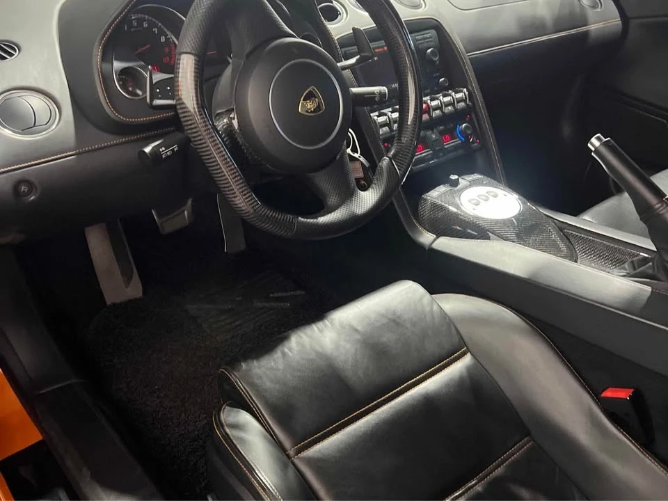 2011 Lamborghini Gallardo - Image 7 of 10