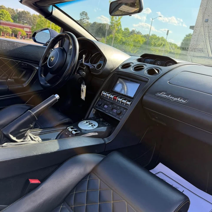 2011 Lamborghini Gallardo - Image 8 of 14