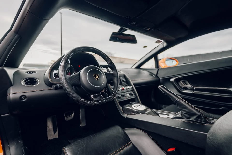 2011 Lamborghini Gallardo - Image 11 of 18
