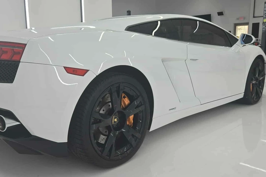 2011 Lamborghini Gallardo LP550-2 - Image 6 of 12