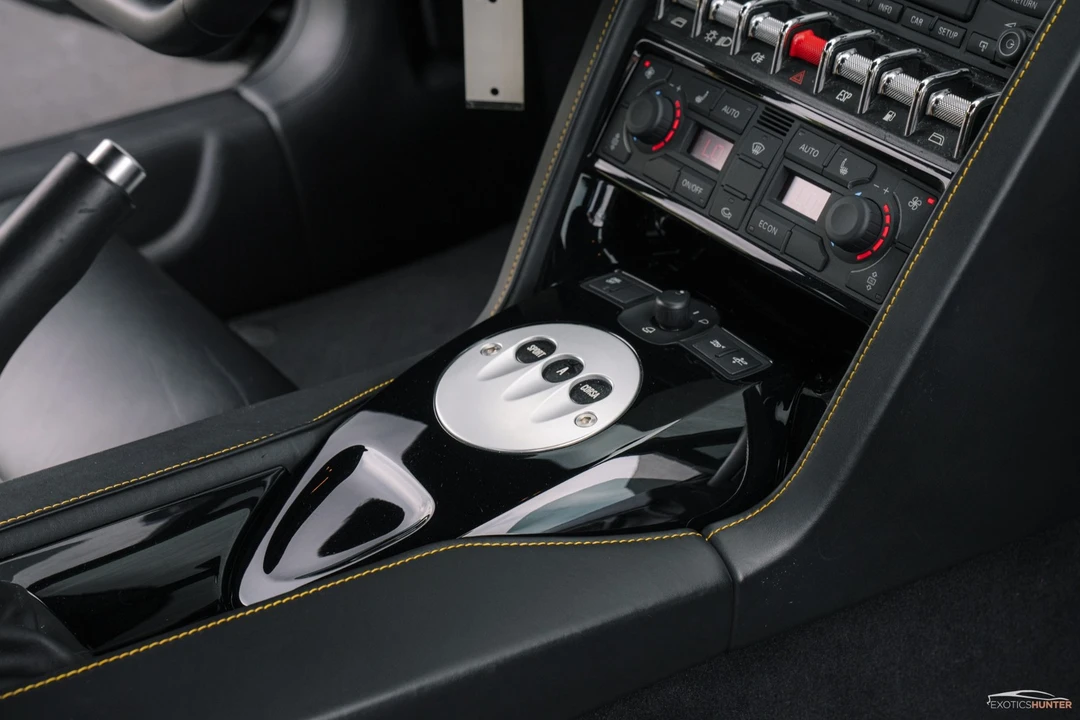 2011 Lamborghini Gallardo LP550-2 - Image 6 of 12