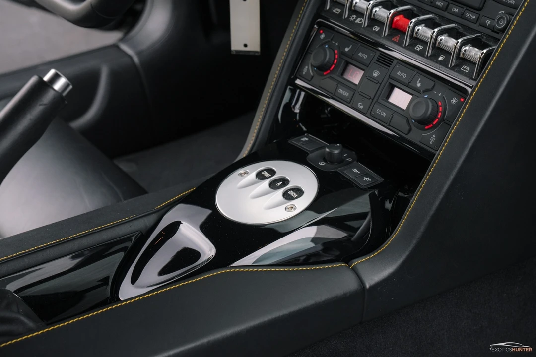 2011 Lamborghini Gallardo LP550-2 - Image 6 of 12