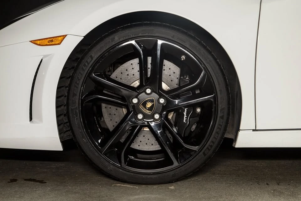2011 Lamborghini Gallardo LP560-4 - Image 8 of 19