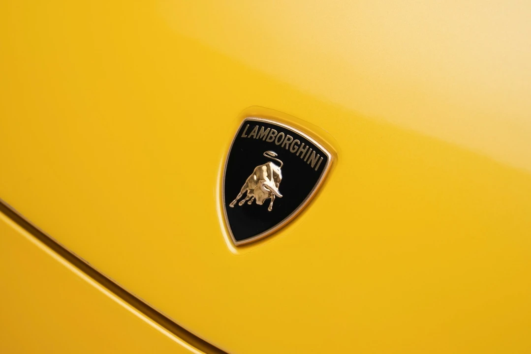 2011 Lamborghini - Image 18 of 31