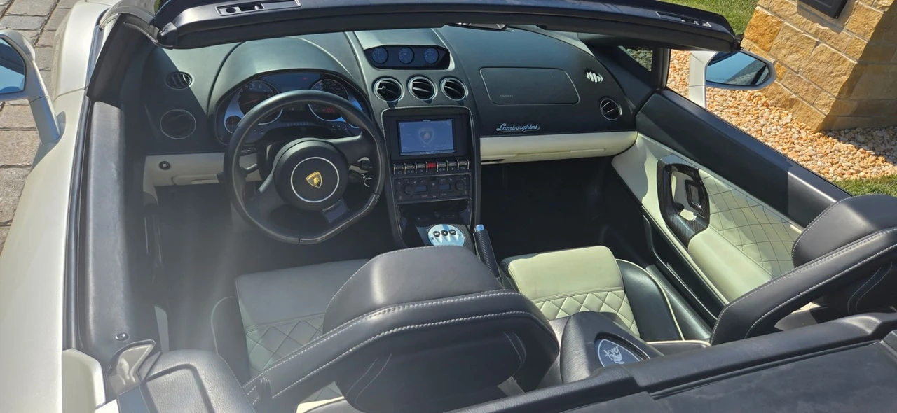 2011 Lamborghini Gallardo LP560-4 - Image 17 of 19