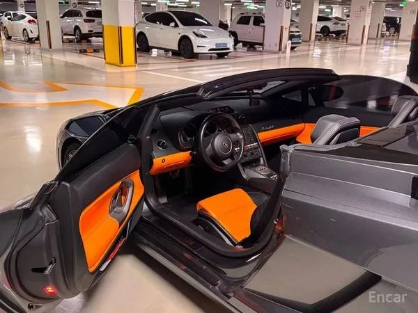 2011 Lamborghini Gallardo LP560-4 - Image 13 of 18