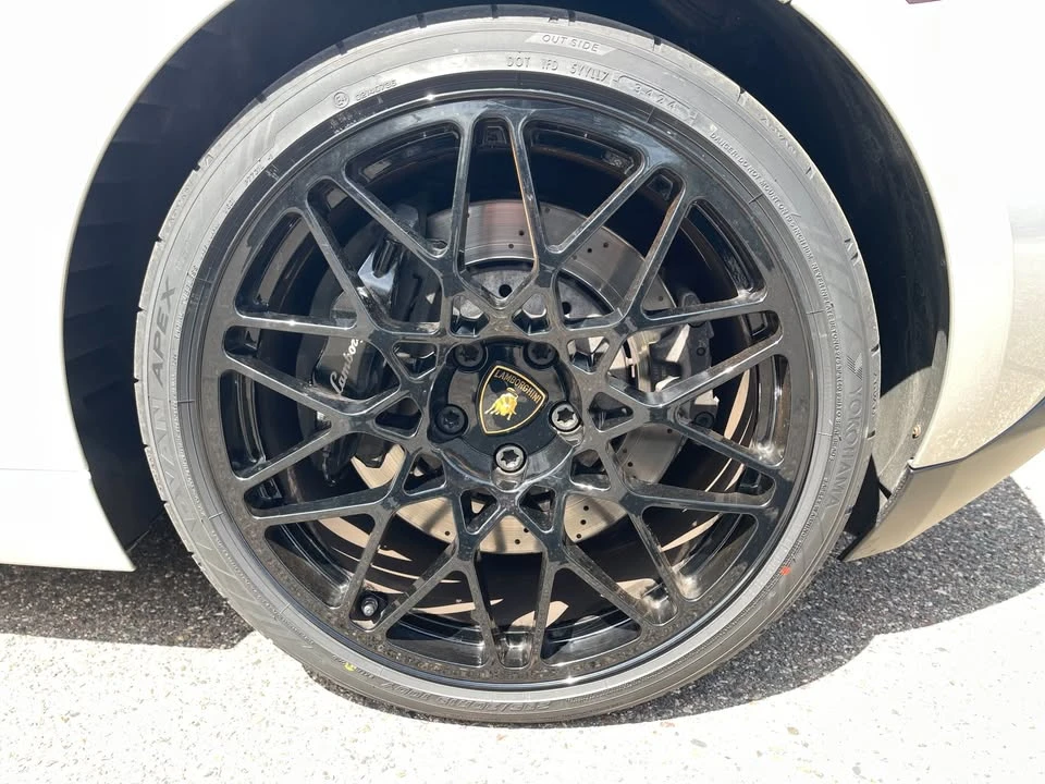 2011 Lamborghini Gallardo LP560-4 - Image 8 of 20
